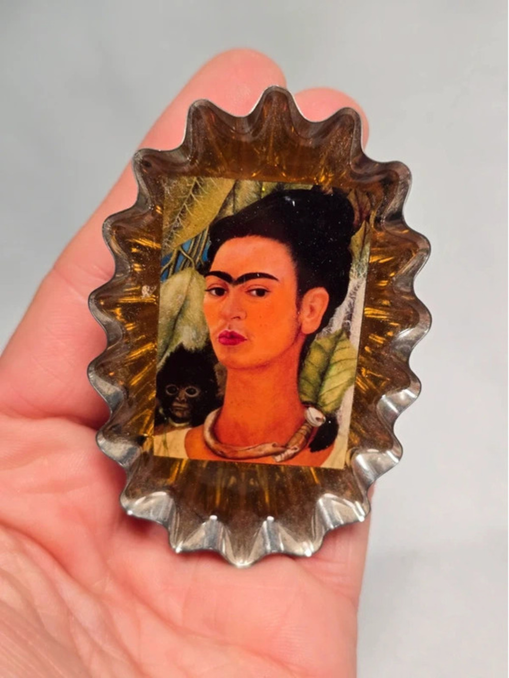Frida Kahlo Mini Tin Wall Art Mexican Folk Art Portrait Ornament
